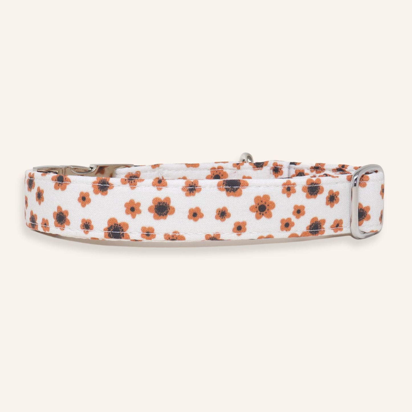 "Cappuccino Blooms" Collar