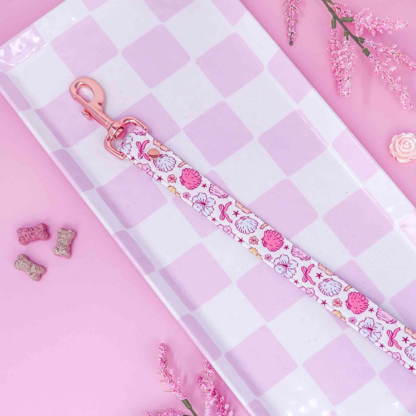 "Shellie Bloom" Leash