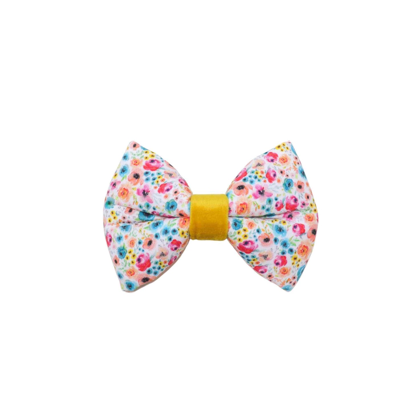 Make your furry friend look dapper in our orange and blue floral summer dog bow tie! Our bow tie is designed to fit over your pet's collar, making it easy and comfortable to wear. Suitable for large to small breeds, our bow tie is made of high-quality materials, ensuring durability and long-lasting use.
