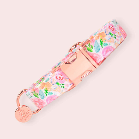 "Rosy Rendezvous" Collar