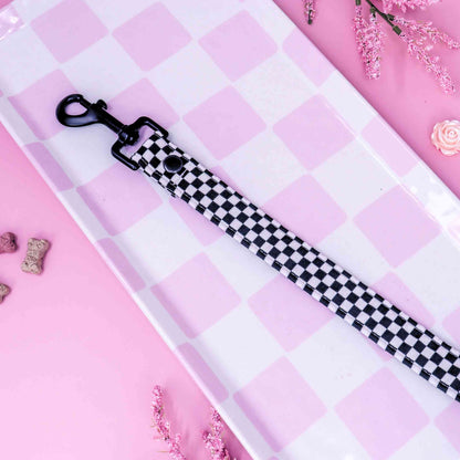 "Checkmate" Leash
