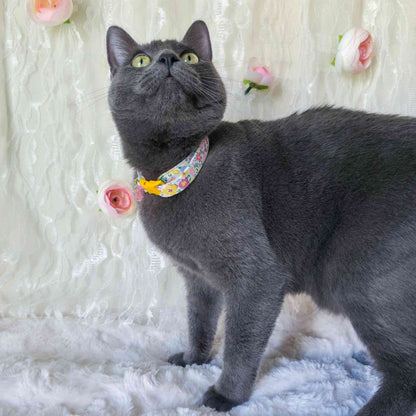 "Buttercup Garden" Breakaway Cat Collar