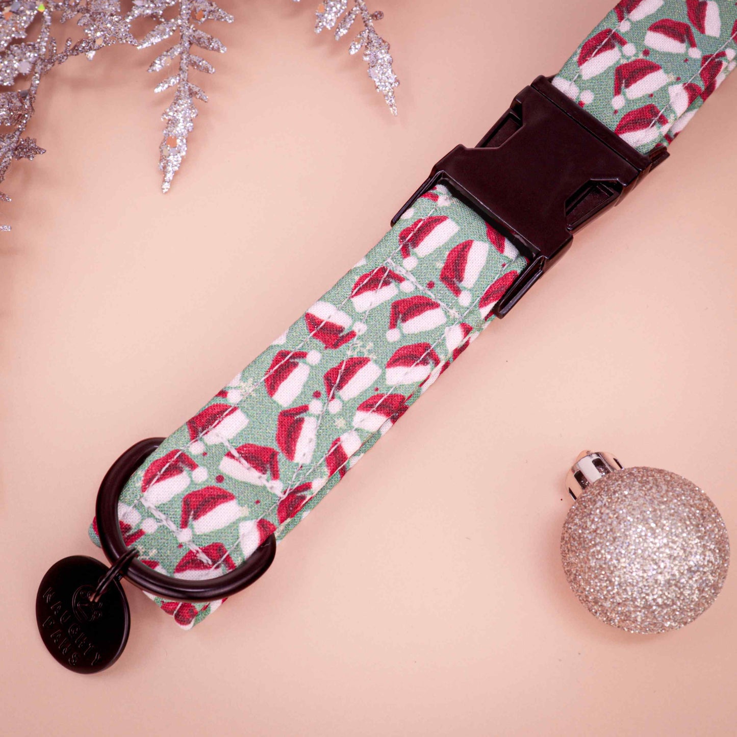 "Santa's Parade" Collar