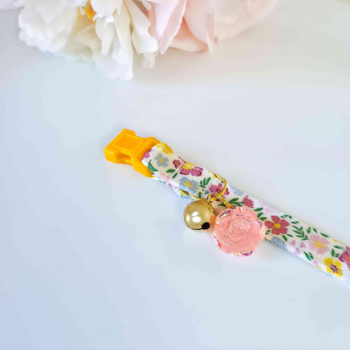 spring floral cat collar colorful buttercup pattern with breakaway buckle